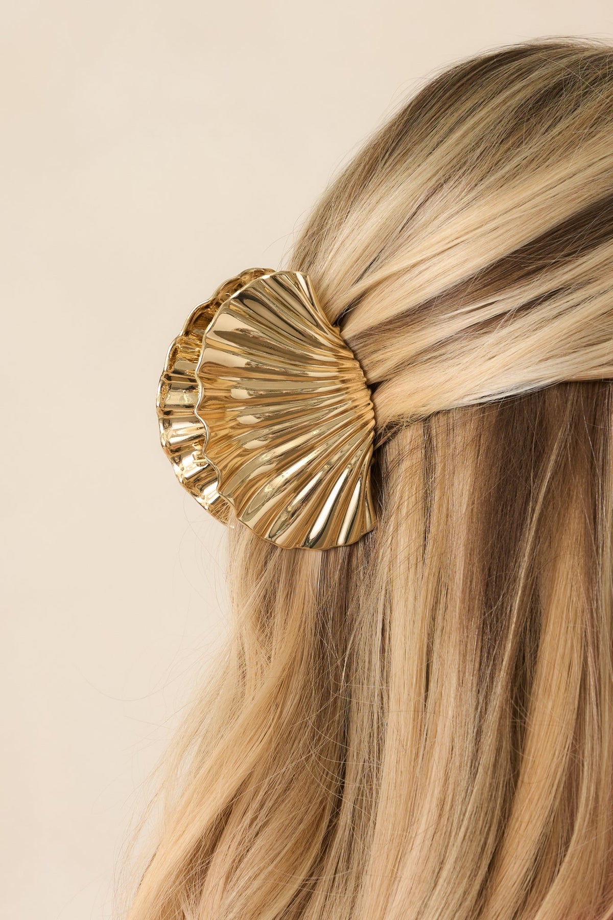 Siren’s Touch Gold Polished Shell Claw Hair Clip
