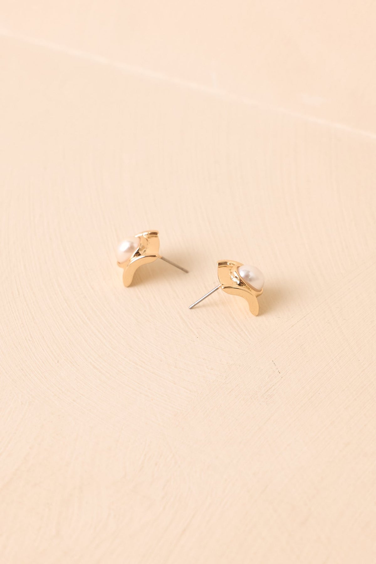 Put in Perspective Gold & Pearl Curved Stud Earrings