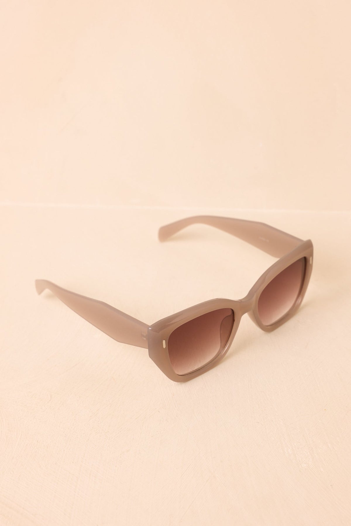 I See Your Point Mauve Taupe Oversized Cat-Eye Sunglasses