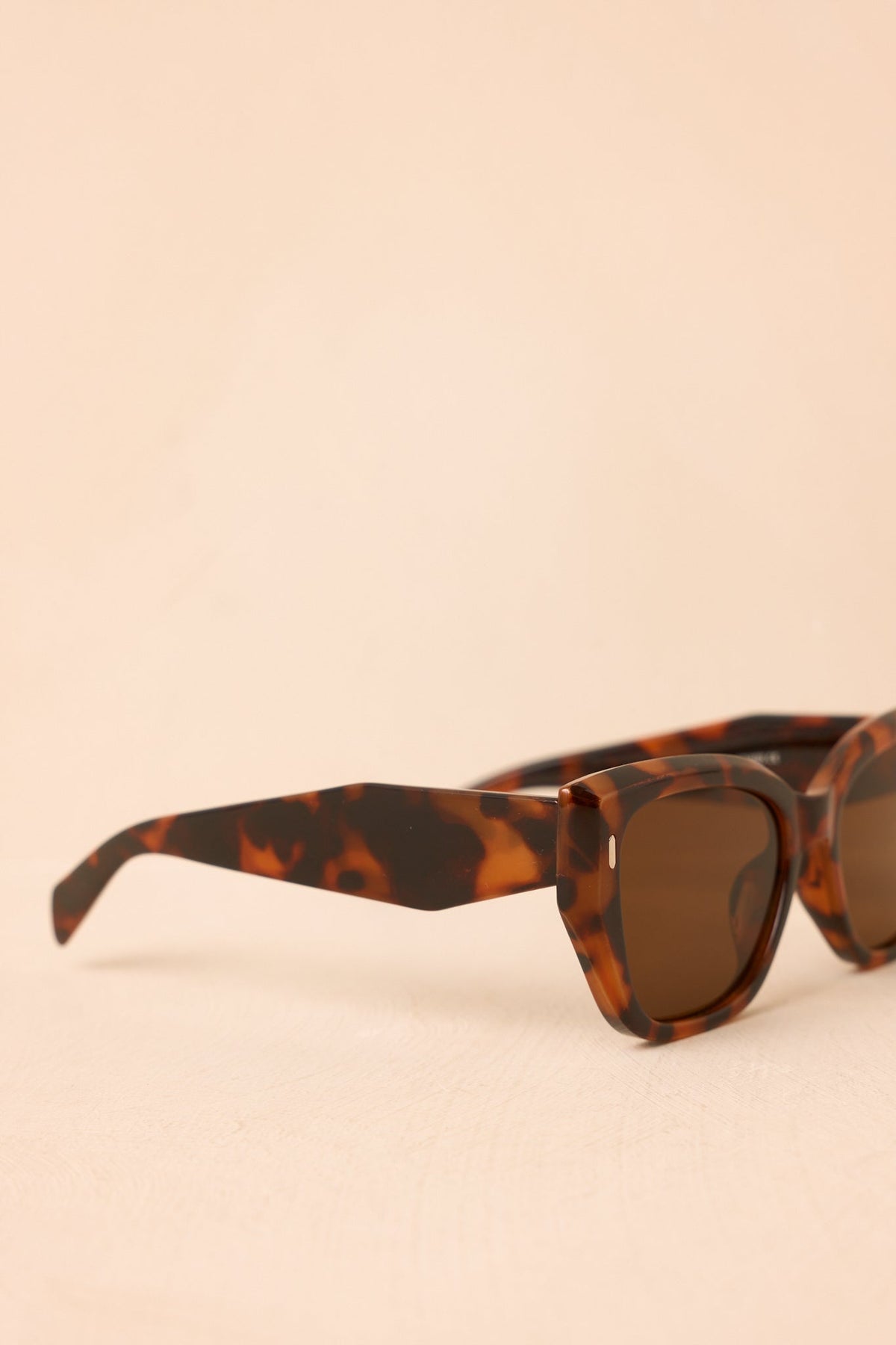 I See Your Point Brown Tortoise Oversized Cat-Eye Sunglasses