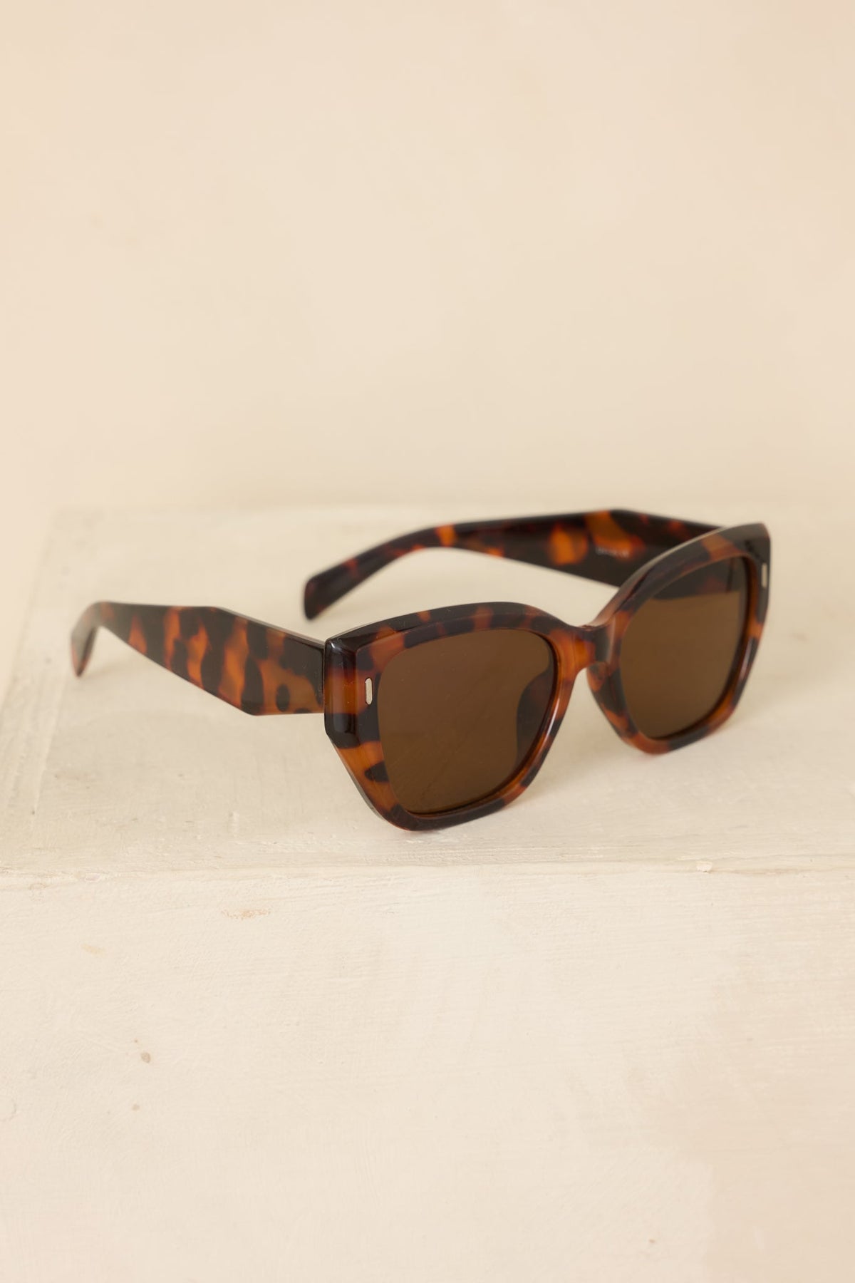 I See Your Point Brown Tortoise Oversized Cat-Eye Sunglasses
