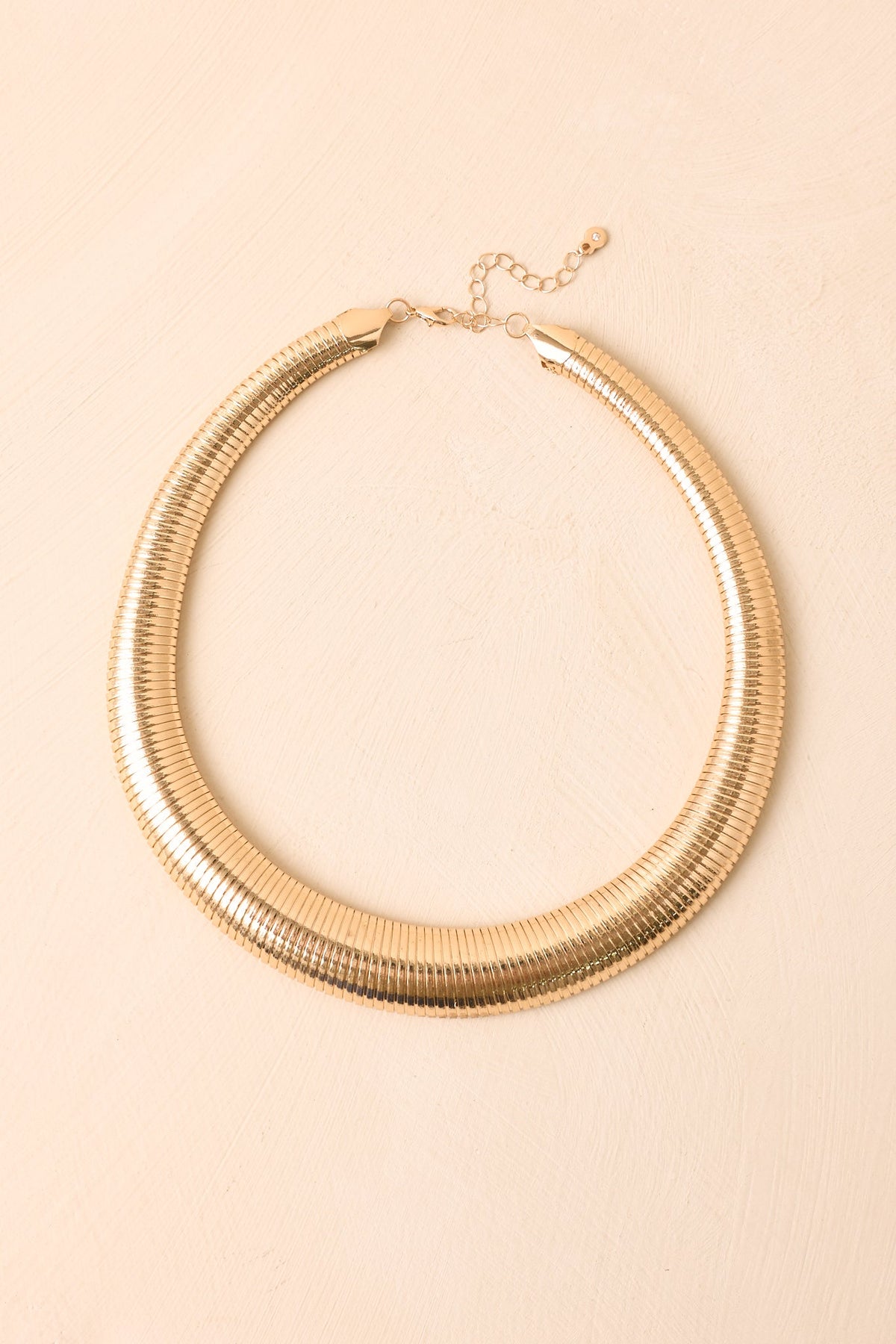 High Profile Gold Ribbed Collar Necklace