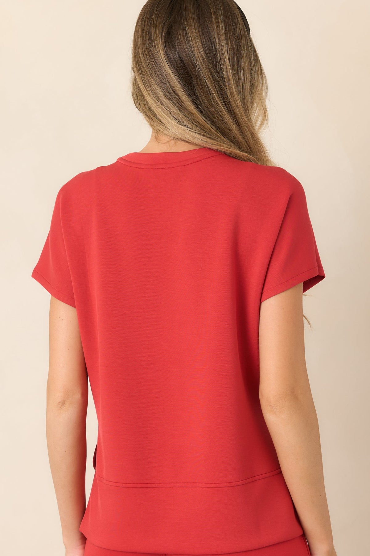SPANX AirEssentials® Lip Stain Red Crewneck Tee