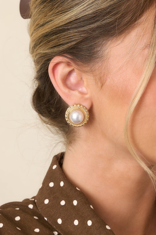 Terrace Talks Gold & Ivory Pearl Textured Earrings