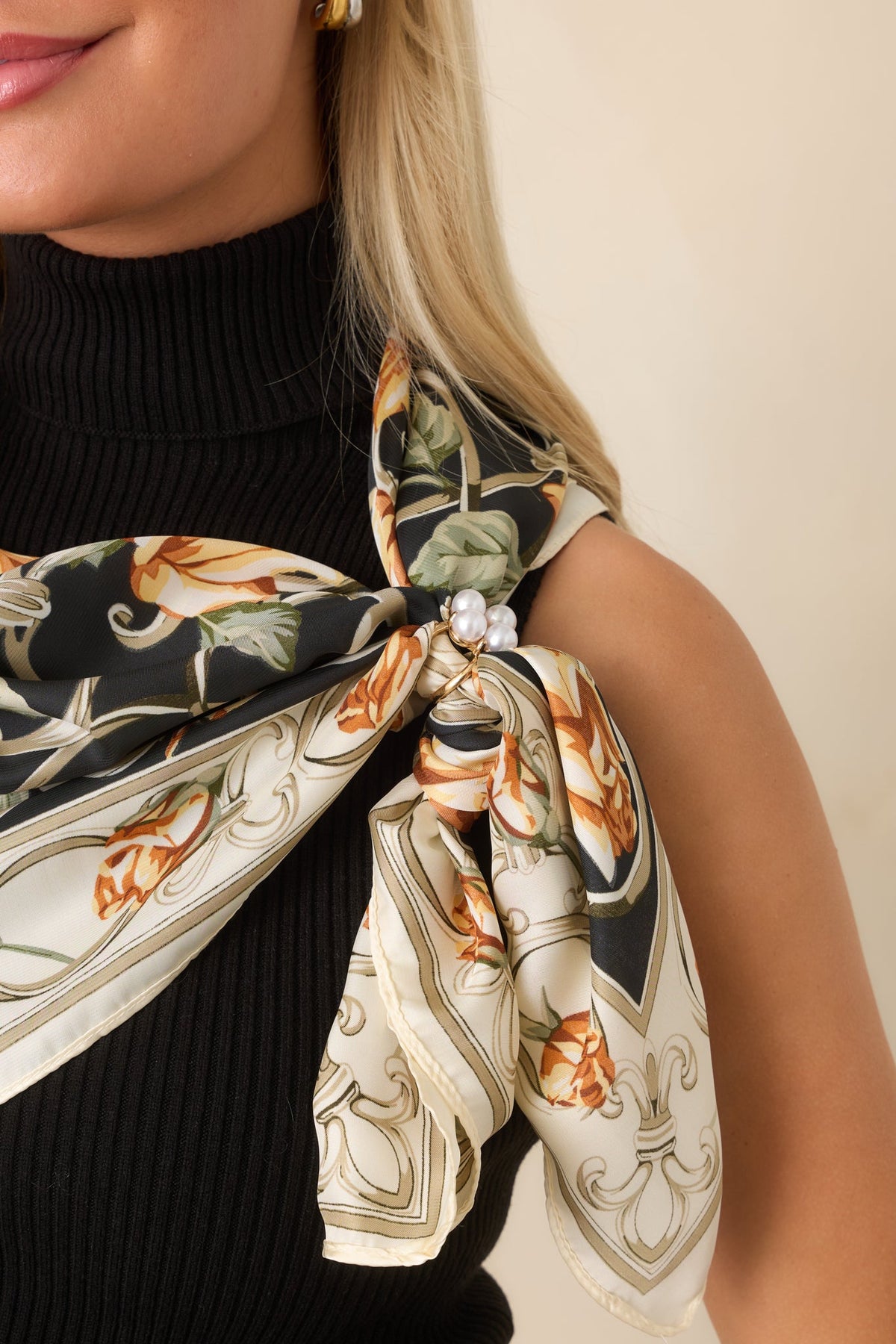 Held in Elegance Gold Pearl Scarf Ring
