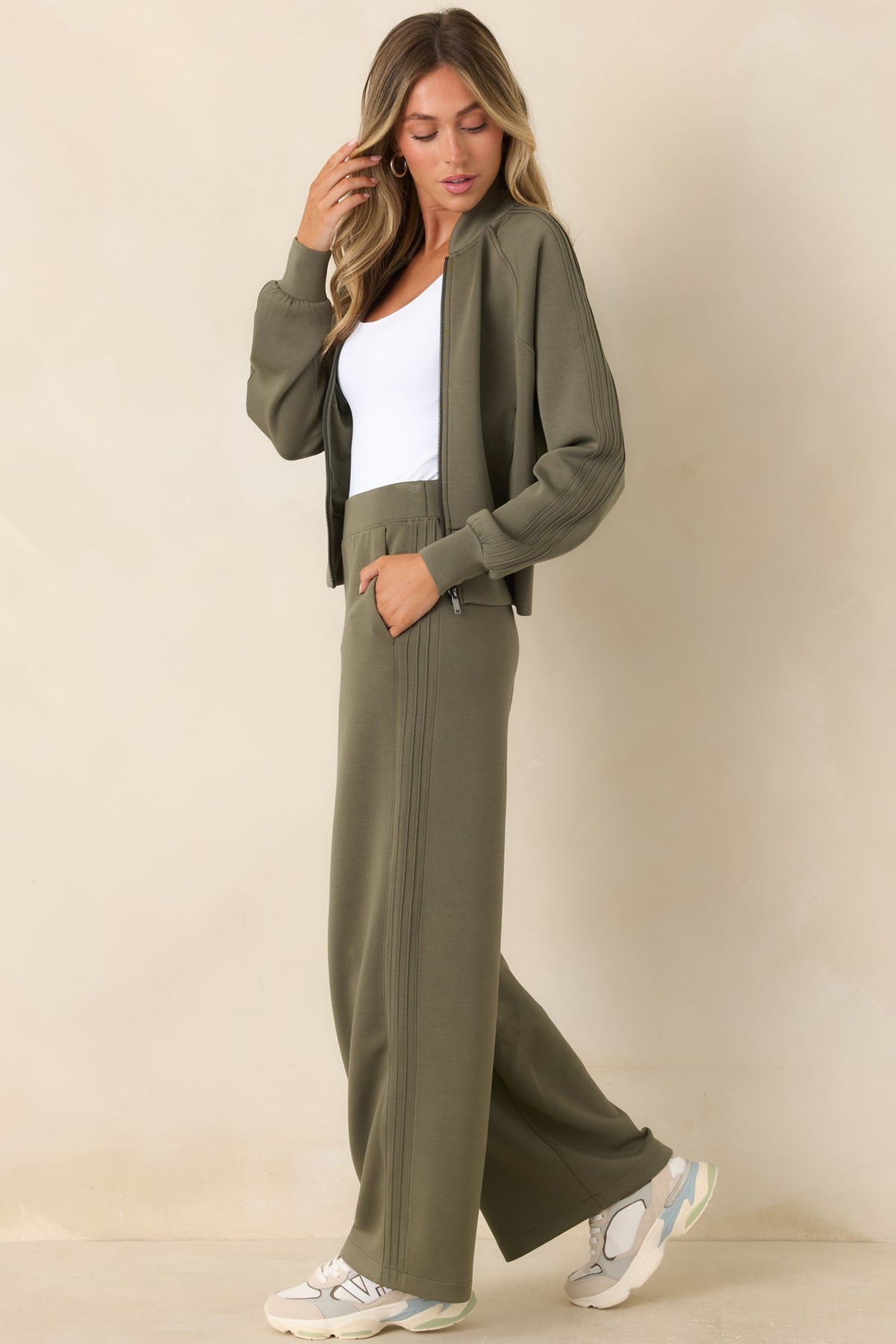 SPANX AirEssentials® Herb Green Pintuck Wide Leg Pant