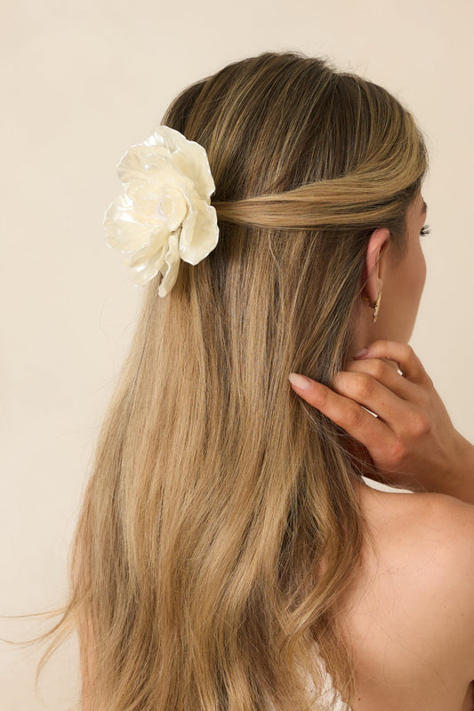 Statement in Bloom Ivory Pearl Floral Clip & Brooch
