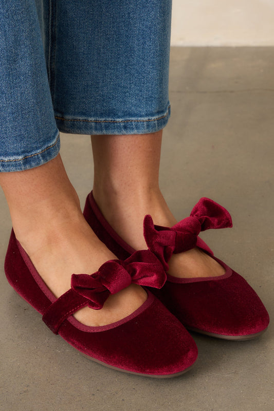 Vintage Havana Becks Burgundy Bow Mary Jane Flats