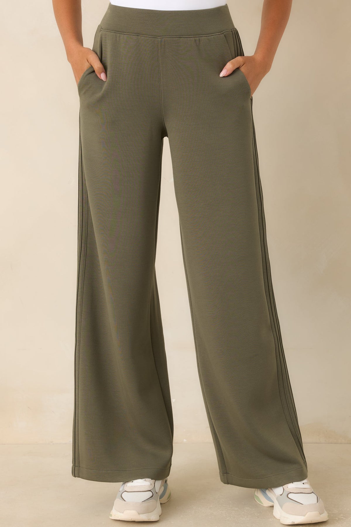 SPANX AirEssentials® Herb Green Pintuck Wide Leg Pant